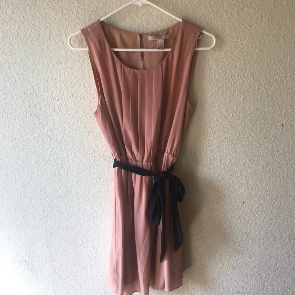 FOREVER 21 Blush Colored Dress